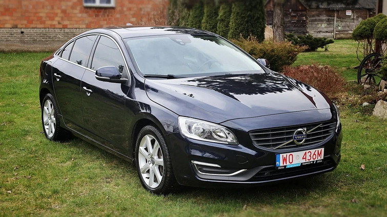 volvo rzgów Volvo S60 cena 74900 przebieg: 74000, rok produkcji 2016 z Rzgów